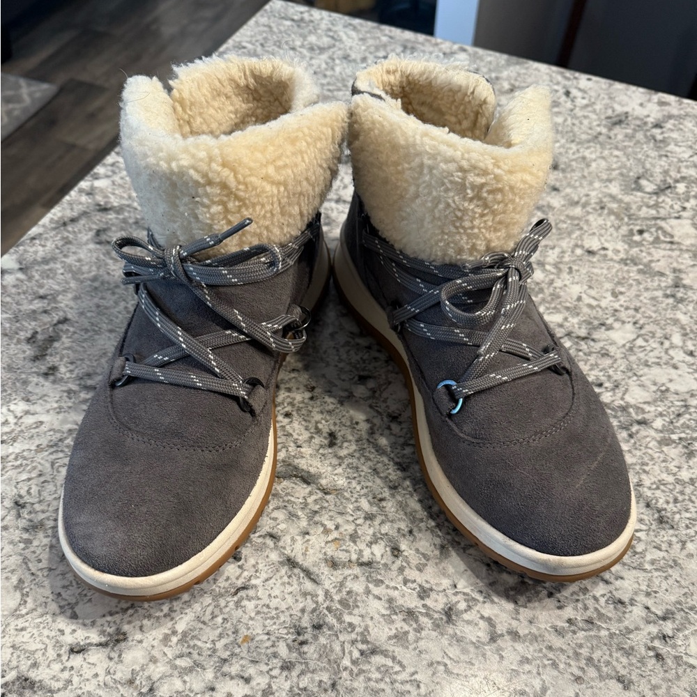 Ugg Gray and Cream  Boots